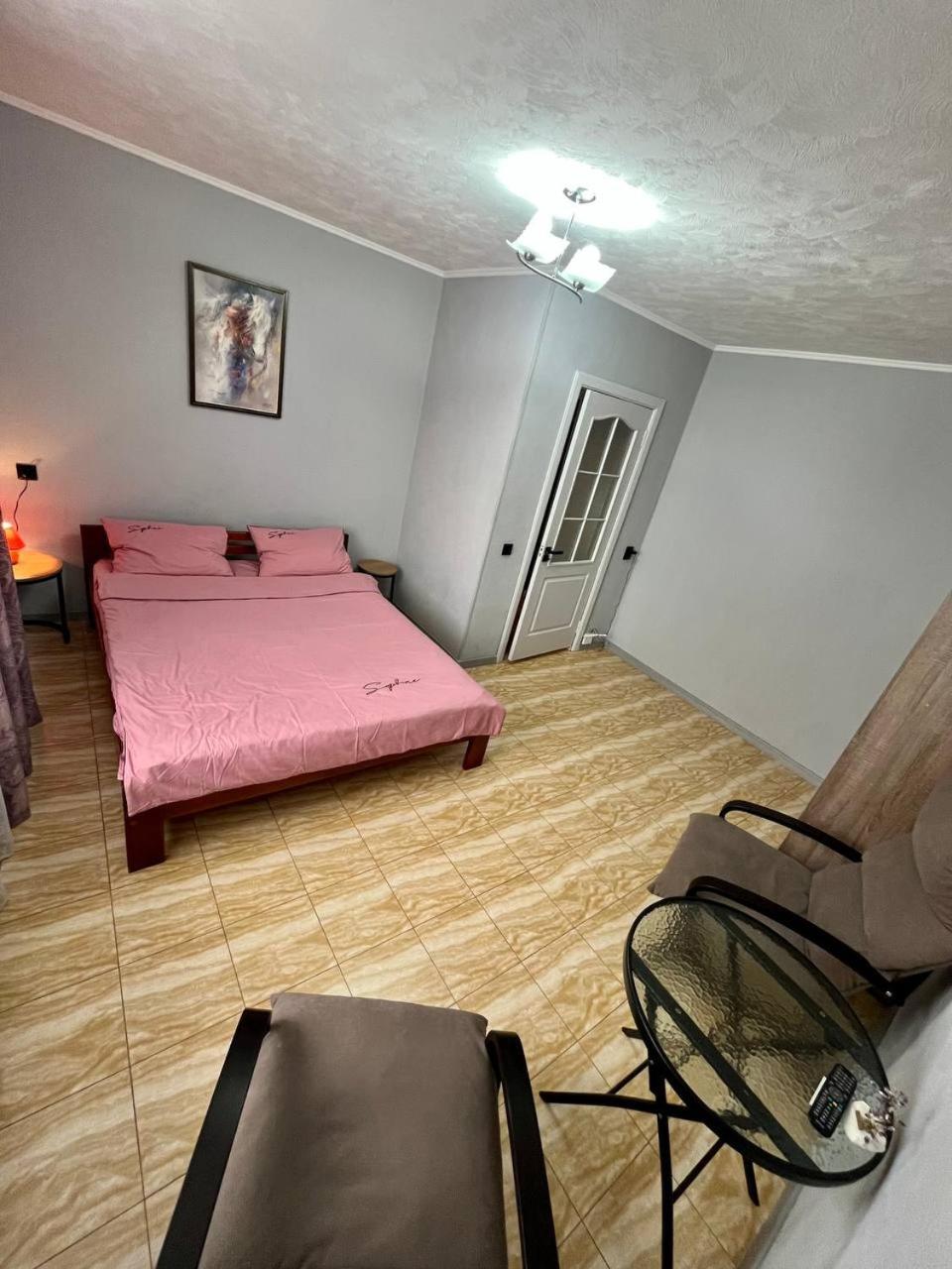 Smart Apartment На Соборной 23 克列缅丘格 外观 照片